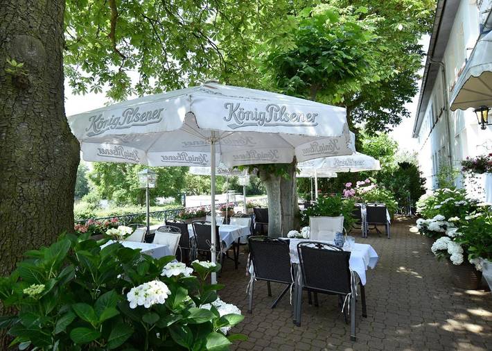 Hotel, mit Terrasse und Garten sowie Ausblick in Maintal - 3