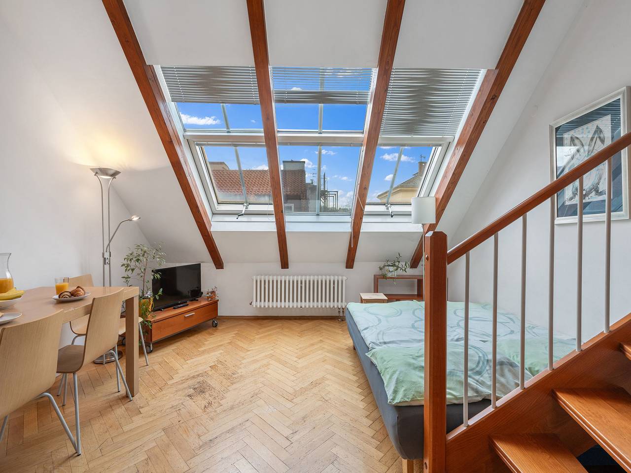 Entire apartment, O21 in Nové Město (Praha), Prague