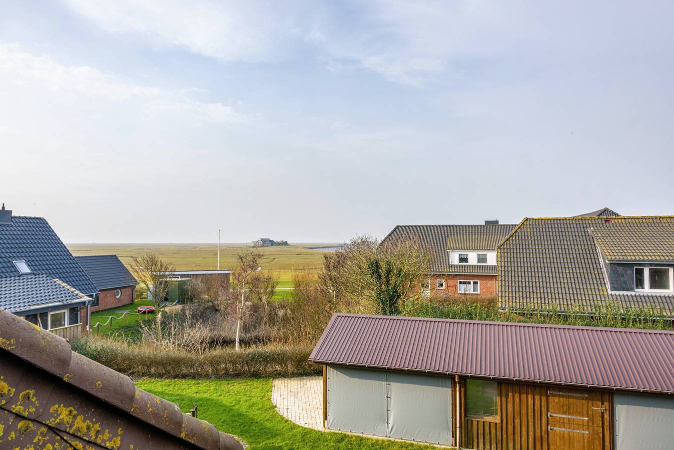 Geheel appartement, Appartement 'Ferienwohnung Oland' met Uitzicht op Zee, Gedeeld Terras en Wifi in Langeneß, Halligen