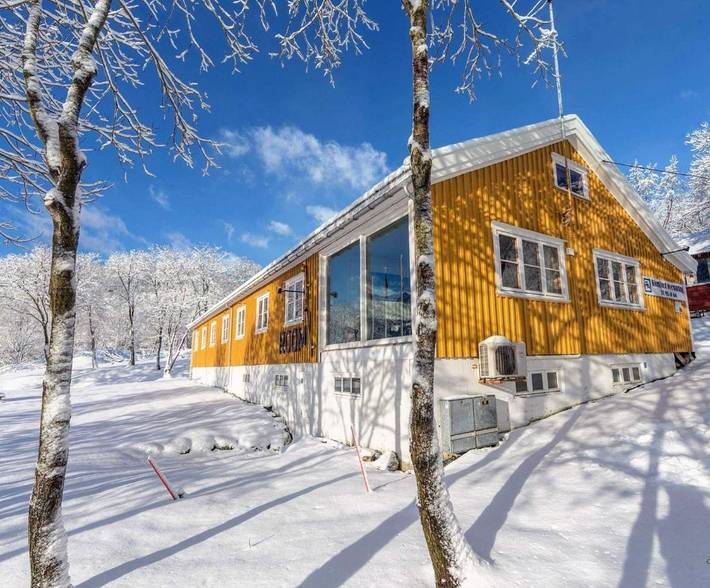 Hotel für 3 Personen, mit Terrasse und Garten sowie Sauna und Ausblick in Meløy