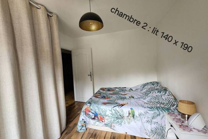 Location de vacances pour 8 personnes, avec jardin et jacuzzi à Saint-Just-Malmont - 3