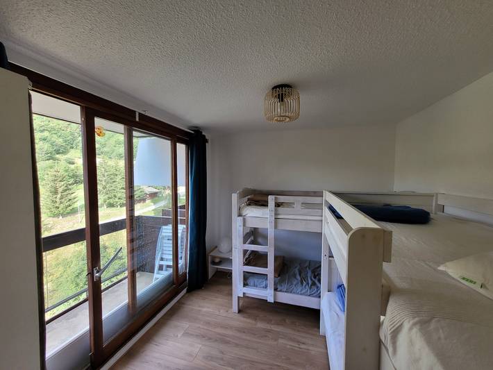 Gîte pour 8 personnes, avec balcon, animaux acceptés dans Le Corbier - 4