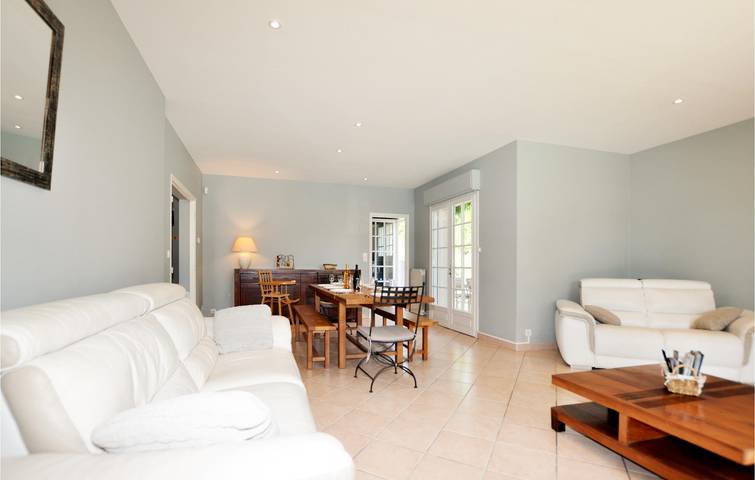 Location de vacances pour 8 personnes, avec terrasse ainsi que jardin et piscine à Limoux - 3