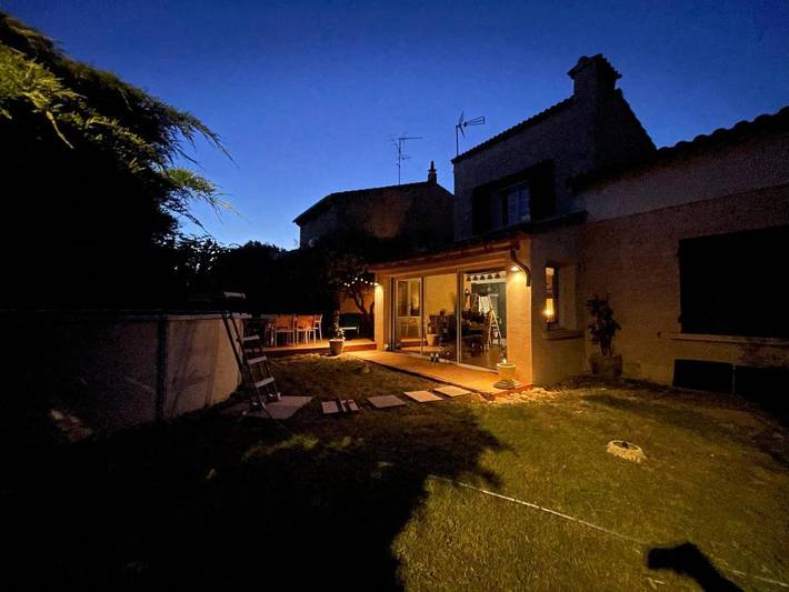 Location de vacances pour 8 personnes, avec piscine et jardin à Le Pontet - 2