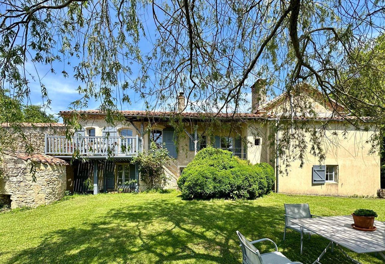 Maisons de charme 100 m2 dans hameau privé in Roquepine, Gers
