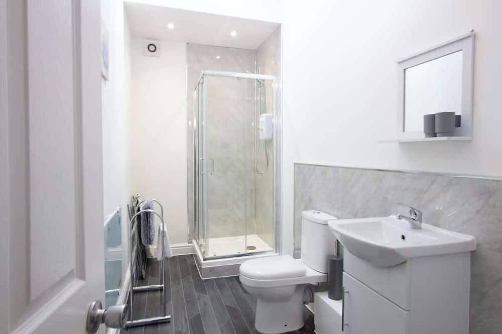 Ganze Wohnung, Cosy & Fully Equipped Cottage in Swinton in Greater Manchester