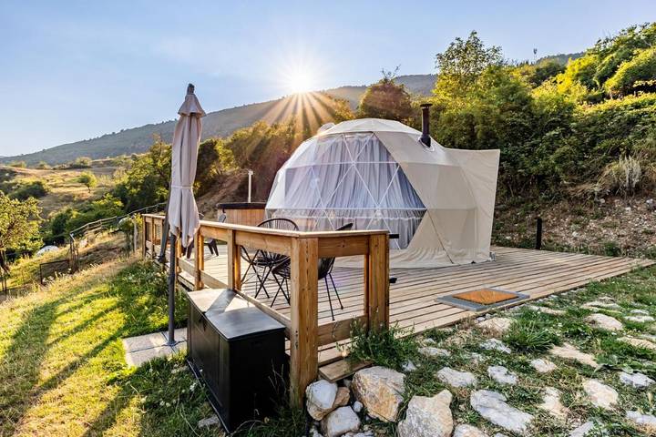 Tente pour 2 personnes, avec Terrasse ainsi que Jardin et Vue