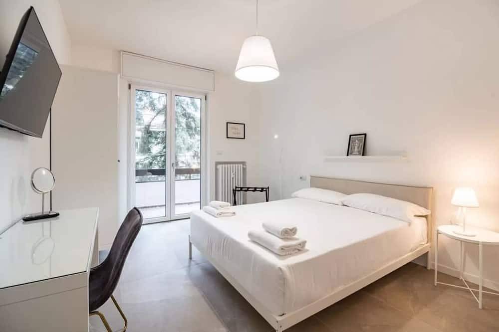 Entire apartment, Apartment in Milan with 4 bedrooms sleeps 7 in Milan, Milan Province