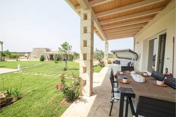 Casa Vacanza per 10 Persone in Carpignano Salentino, Salento, Foto 2
