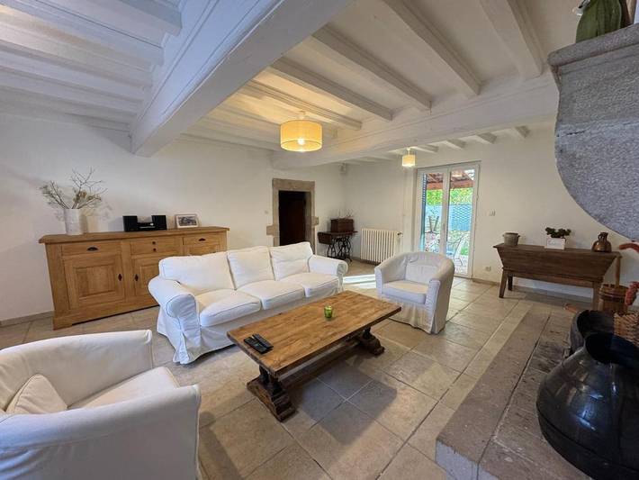 Location de vacances pour 6 personnes, avec terrasse dans La Chapelle-de-Guinchay - 4