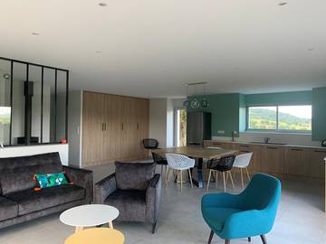 Gîte pour 6 personnes, avec jardin et terrasse à Saint-Pierre-le-Chastel