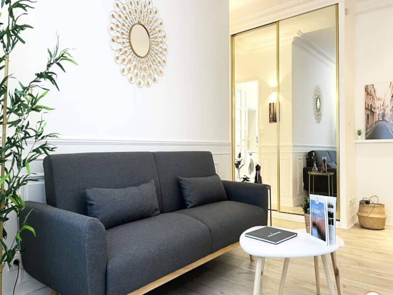 Apartamento entero, El puerto hipercentro Palais des Glaces in Caen, Región de Caen