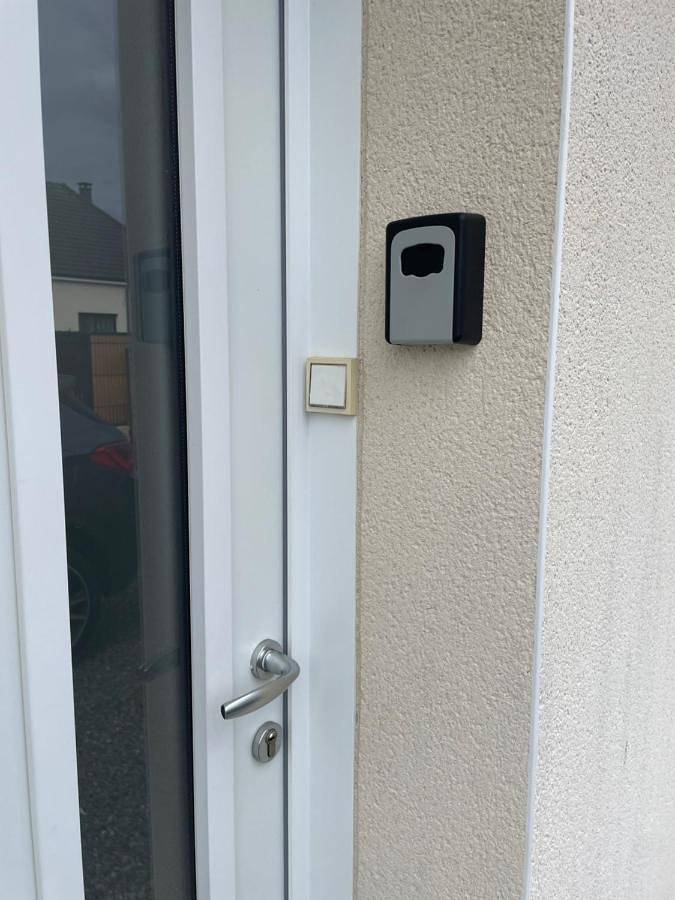 Appartement entier, One-Bedroom Apartment in Bosc-le-Hard, Région de Dieppe