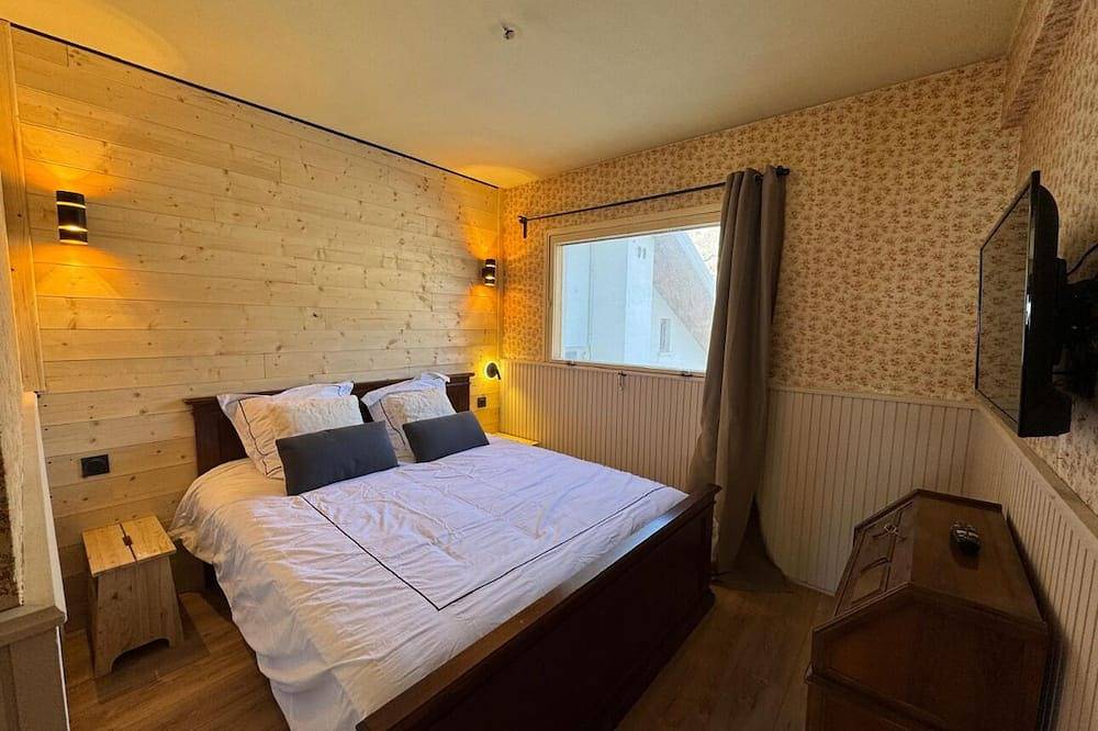 Appartement entier, Luxueux appartement 4 pièces  Type chalet. Cœur station d’Auron, 10 pers. in Auron, Saint-Étienne-de-Tinée