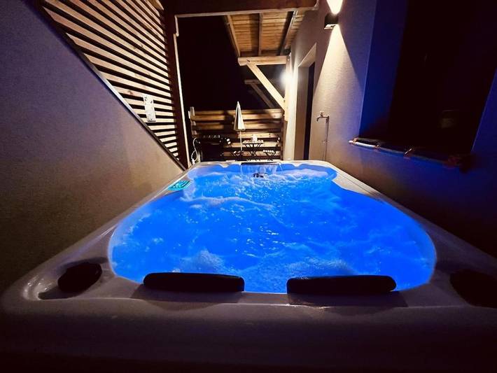 Appartement de vacances pour 2 personnes, avec Jacuzzi et Terrasse