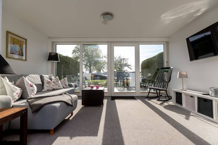 Villa für 3 Personen, mit Garten und Sauna sowie Terrasse