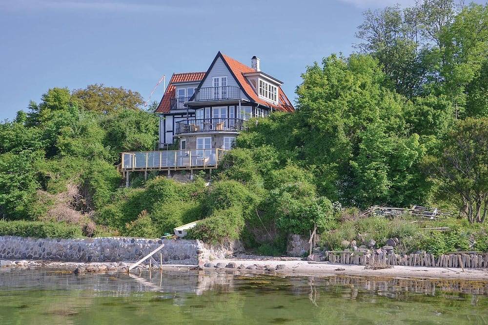 Hel leilighet, Strandleilighet i Faaborg med kjøkken in Faaborg, Little Belt