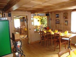 Berggasthaus Obbort - Massenlager mit 14 Betten in Linthal (Glarnerland), Glarus Süd