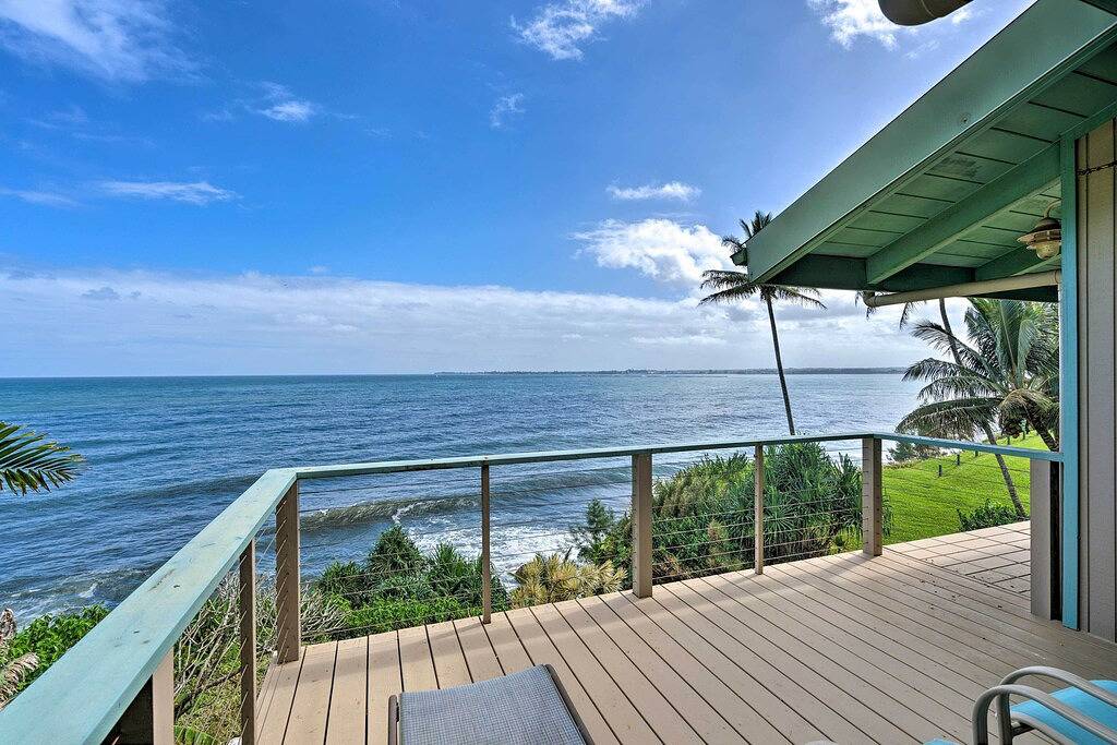 Neu! Wunderschönes Hilo Home mit atemberaubendem Meerblick! in Paukaa, Hamakua