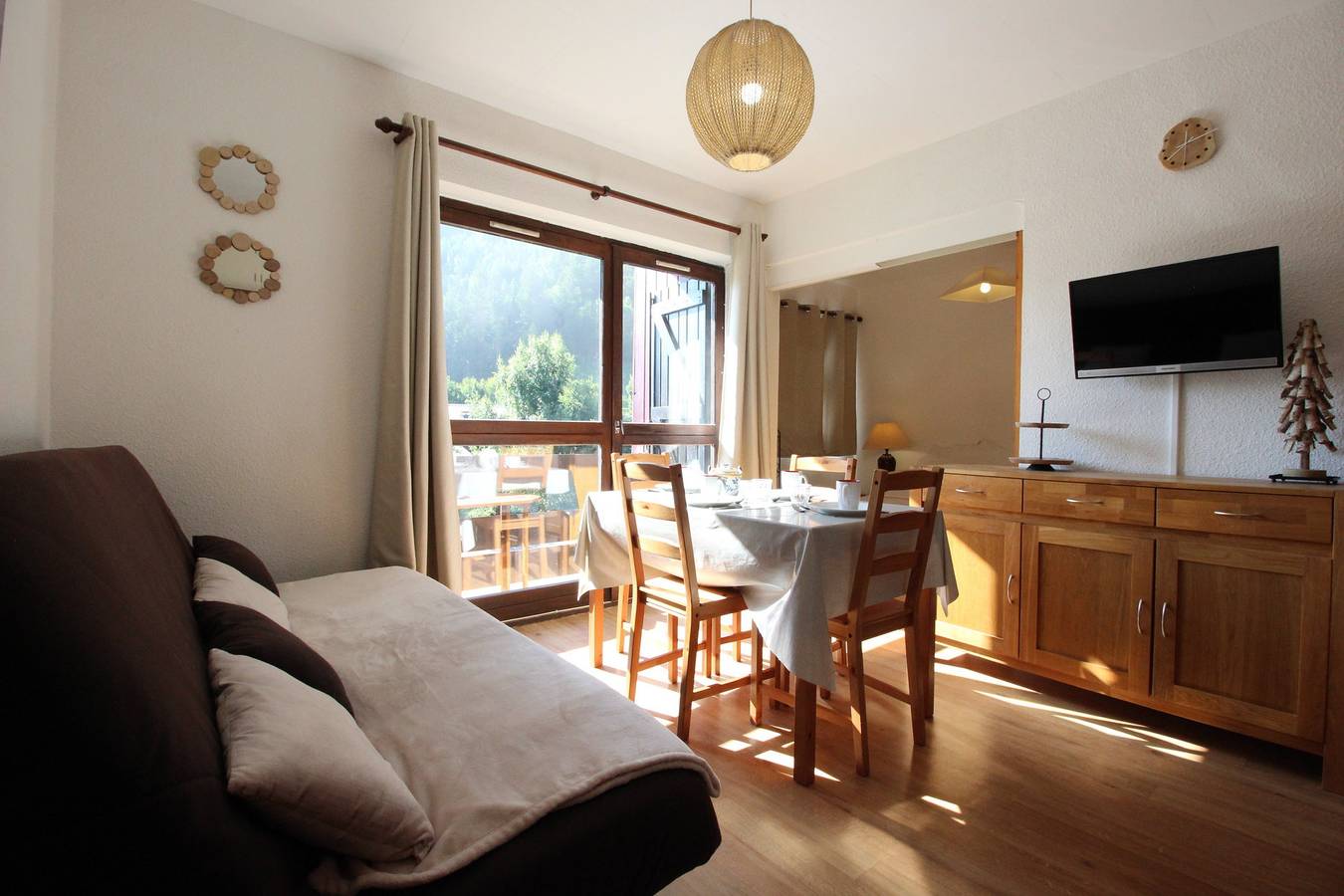 Ganze Ferienwohnung, Flat on the edge of the woods (Av17D) in La Norma, Villarodin-Bourget