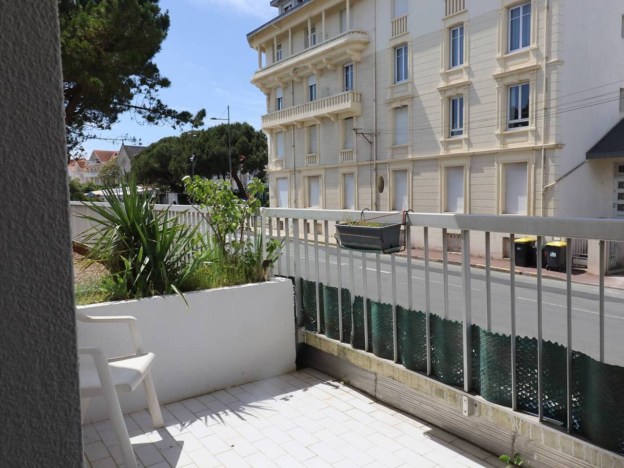 Appartement entier, Appartement T2 à Royan - Plage de Pontaillac - 2 adultes/2 enfants, terrasses, parking, proche commerces in Pontaillac, Royan