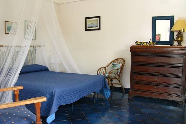 Location de vacances pour 6 personnes, avec jardin à Procida - 2