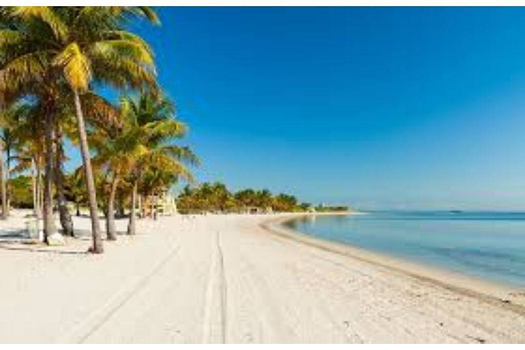 Waterfront Villa in Miami, Floride