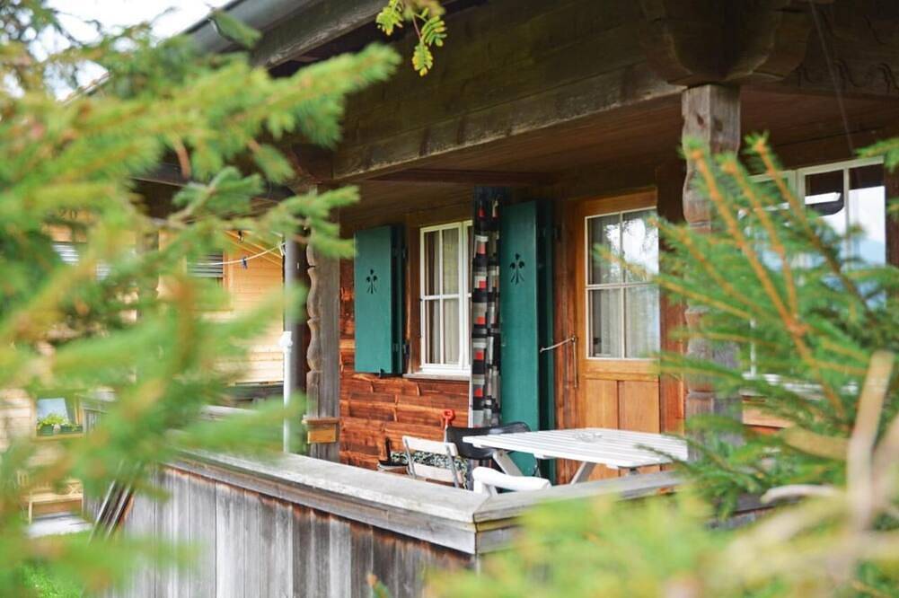 Ganzes Chalet in Aeschi 15min nach Interlaken in Aeschi bei Spiez, Thunersee
