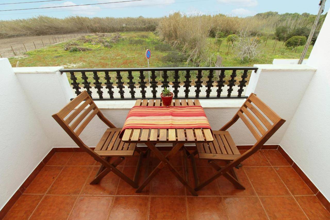 Apartamento inteiro, Casa Papoila T1 com terraço in Praia do Farol, Vila Nova de Milfontes