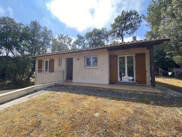Élégante maison rénovée avec goût et son parc verdoyant in Soulac-sur-Mer, Région de Lesparre-Médoc