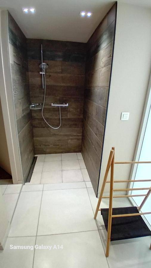 Location de vacances pour 4 personnes, avec jacuzzi, adapté aux familles à Gesves - 3