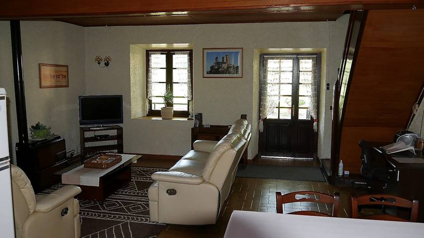 Gîte pour 6 personnes, animaux acceptés à Saint-Paul-de-Jarrat - 4