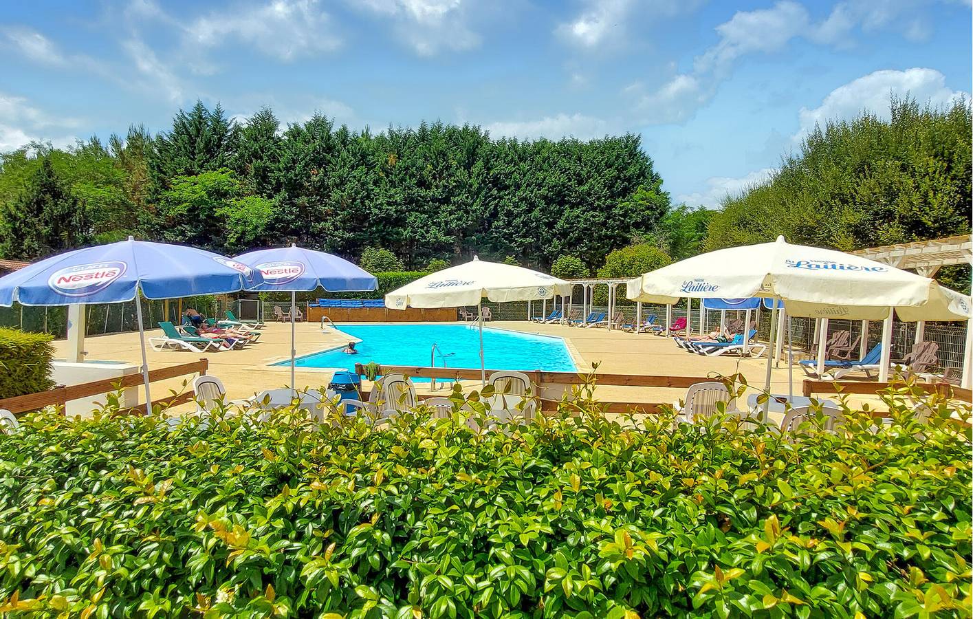 Gemütliches Mobilheim mit Pool & WiFi in der Nähe von Restaurants und Fluss in Saint-Paul-lès-Dax, Dax und Umgebung