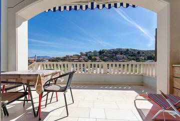 Ferienwohnung für 2 Personen, mit Balkon/Terrasse, mit Haustier auf Brac