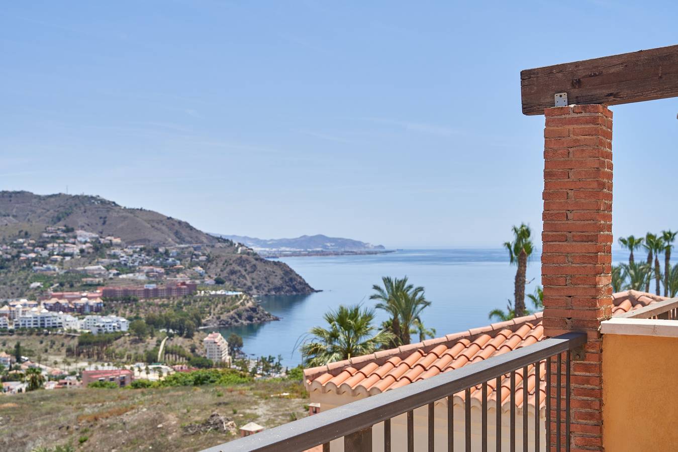 Casa de férias 'Casa Fuentes 2 B2' com vista para o mar, Wi-Fi e ar condicionado in Fuentes de Almunecar, Almuñécar