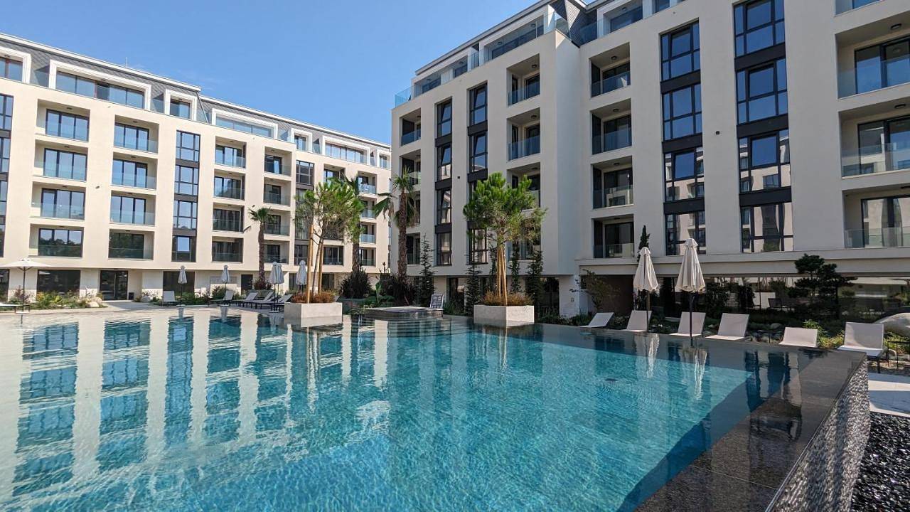 Entire apartment, Azur Premium Resort in Sveti Konstantin, Varna