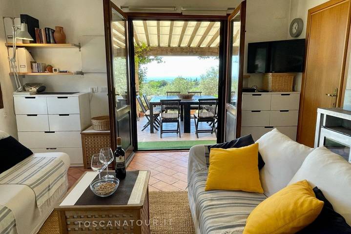 Agriturismo per 4 persone, con giardino e vista oceano in Costa degli Etruschi