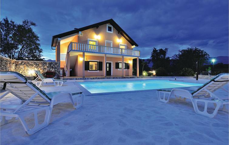 Ferienhaus für 12 Personen, mit Pool und Terrasse, mit Haustier in Obrovac - 2