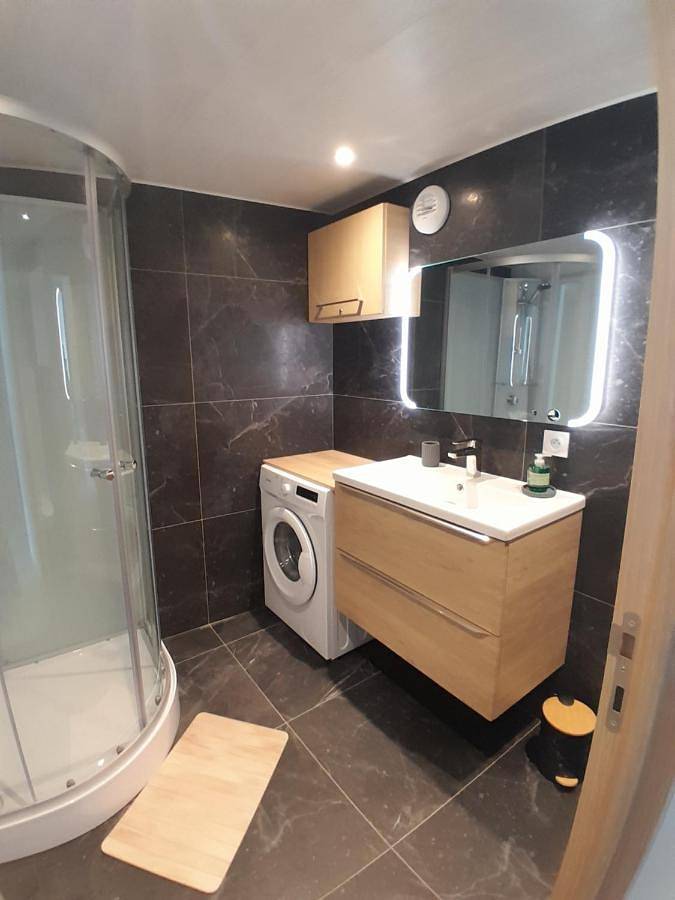 Gîte pour 6 personnes, avec Terrasse à Gilhoc-sur-Ormèze - 3