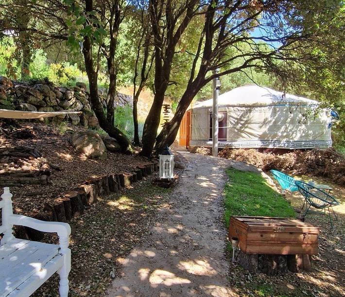 Tente pour 5 personnes, avec Jacuzzi et Terrasse ainsi que Jardin et Vue
