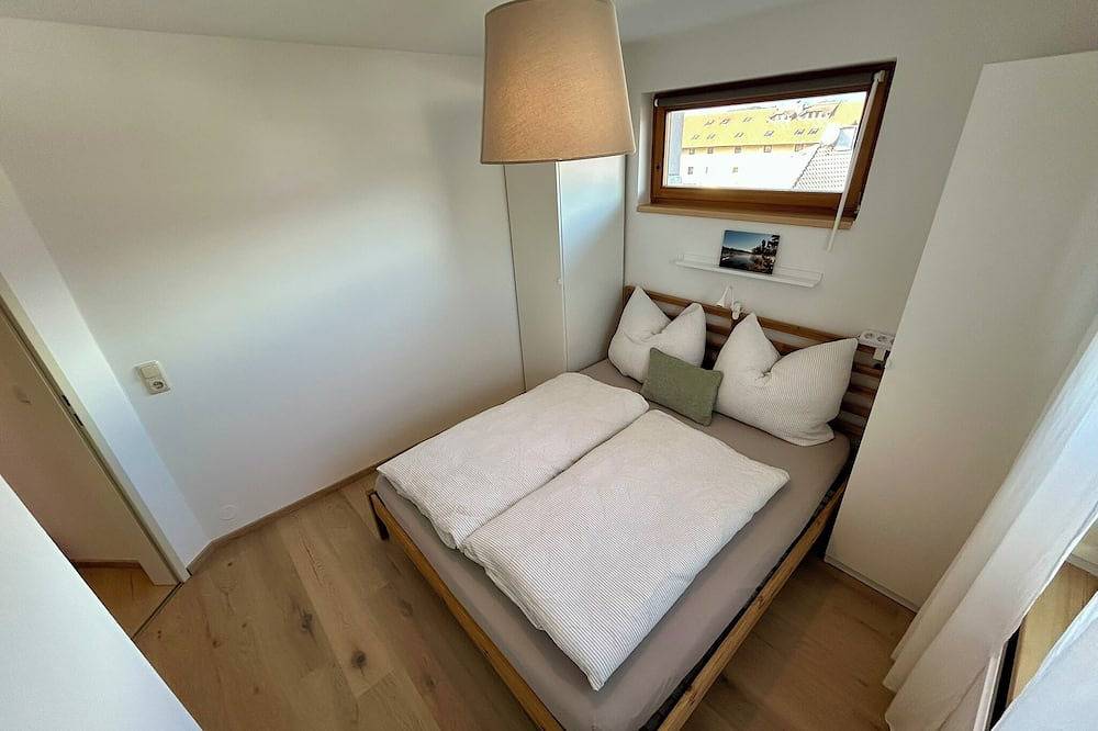 Ganze Wohnung, \"Bergblick\" - 65m² mit Terrasse & traumhaften Blick auf die Nordkette und Berge in Tuxer Alpen, Innsbruck