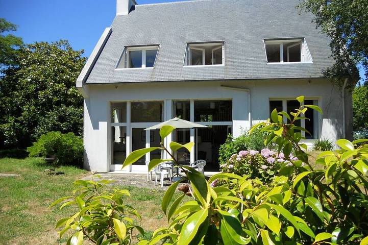 Maison de vacances pour 8 personnes, avec terrasse et jardin à Beg Meil