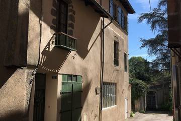 Gîte pour 6 personnes, avec balcon et piscine à Confolens