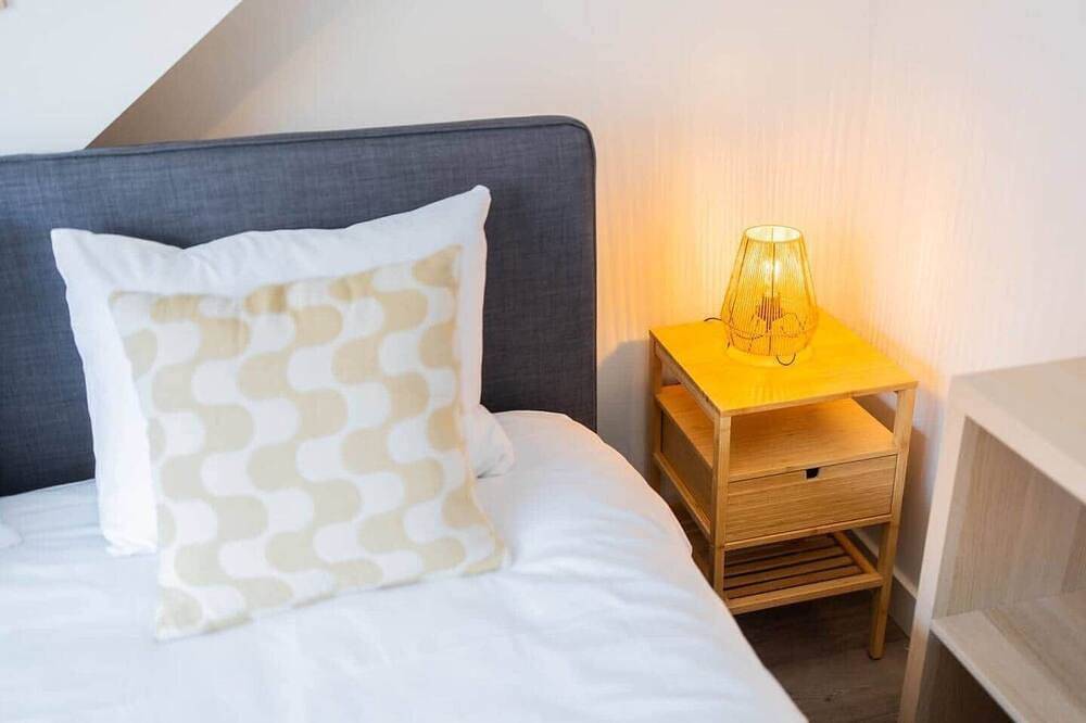 Entire apartment, Premium 70m2 Two-Bedroom Apartment - Sd23H in Eindhoven, North Brabant