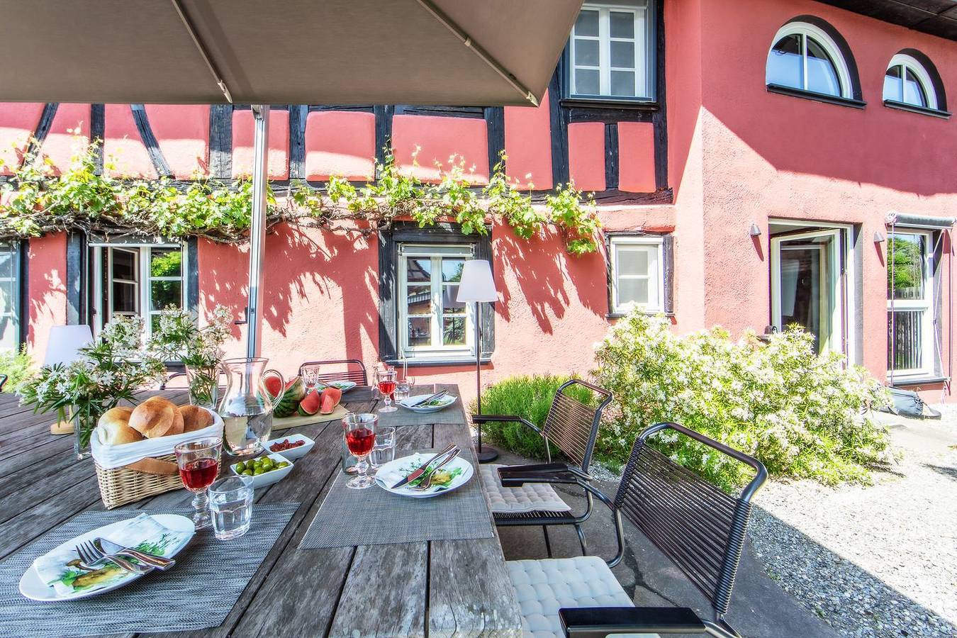 Ganze Wohnung, Fewo Galerie Klein im Ferienhaus Oberstaader in Öhningen für 2-4 Personen in Öhningen, Untersee