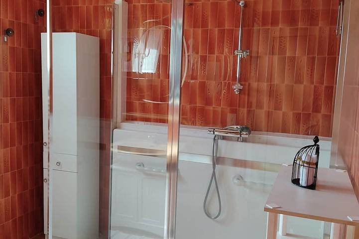 Maison sur Terrain Clos de 800 M2 lac à Moins de 5kms in Les Ancizes-Comps, Puy-de-Dôme
