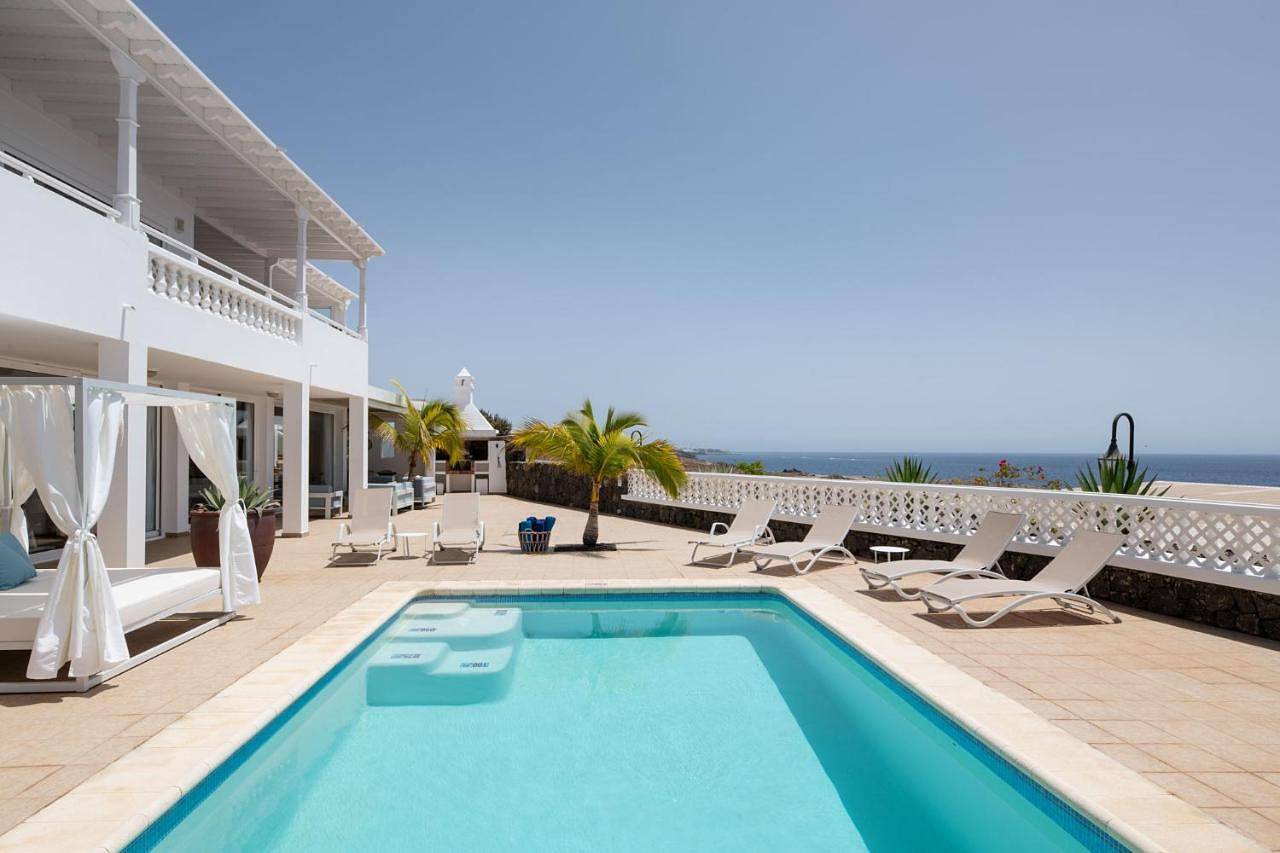 Odin Luxury Villa by Buenavilla in Puerto Calero, Yaiza