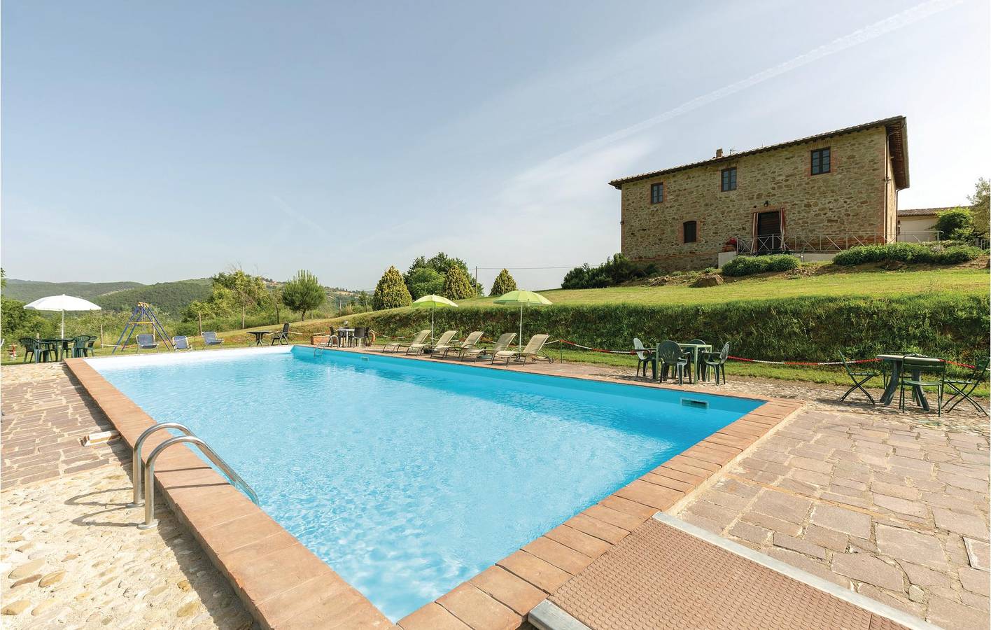 Apartamento vacacional entero, Apartamento junto a la piscina con WIFI y aparcamiento. in San Venanzo, Provincia De Perugia