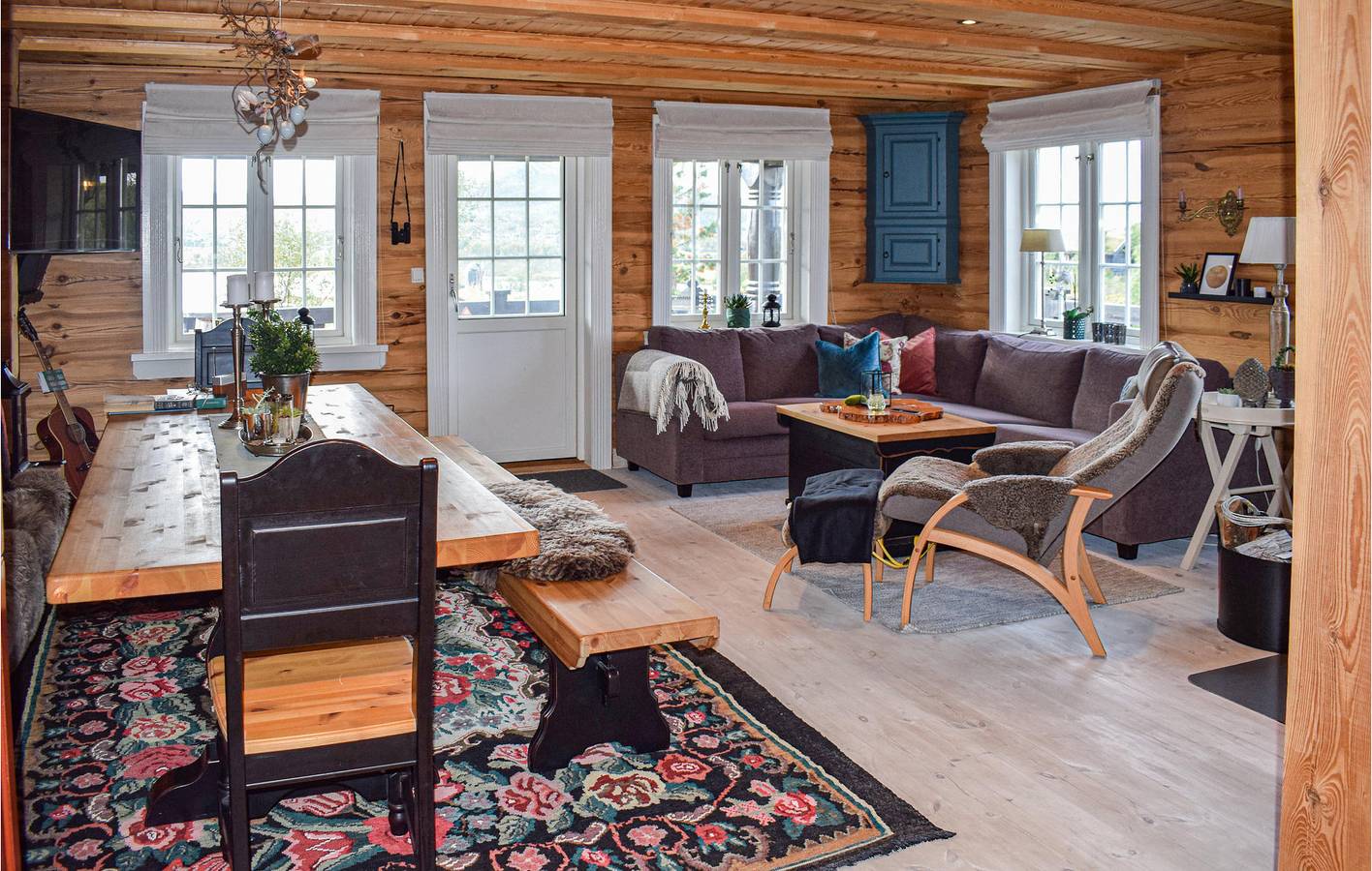 Ferienhaus für 8 Personen mit Terrasse in Vinje