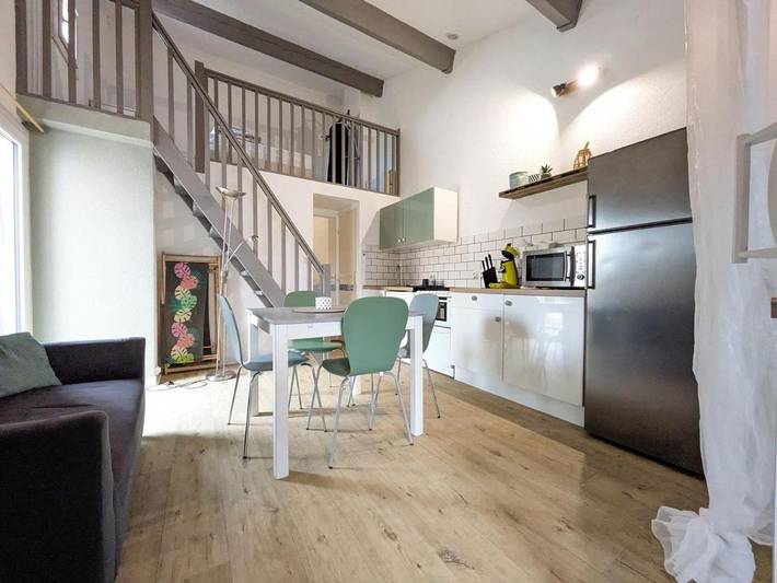 Ferienhaus für 6 Personen, mit Balkon und Terrasse sowie Pool in Les Ayguades